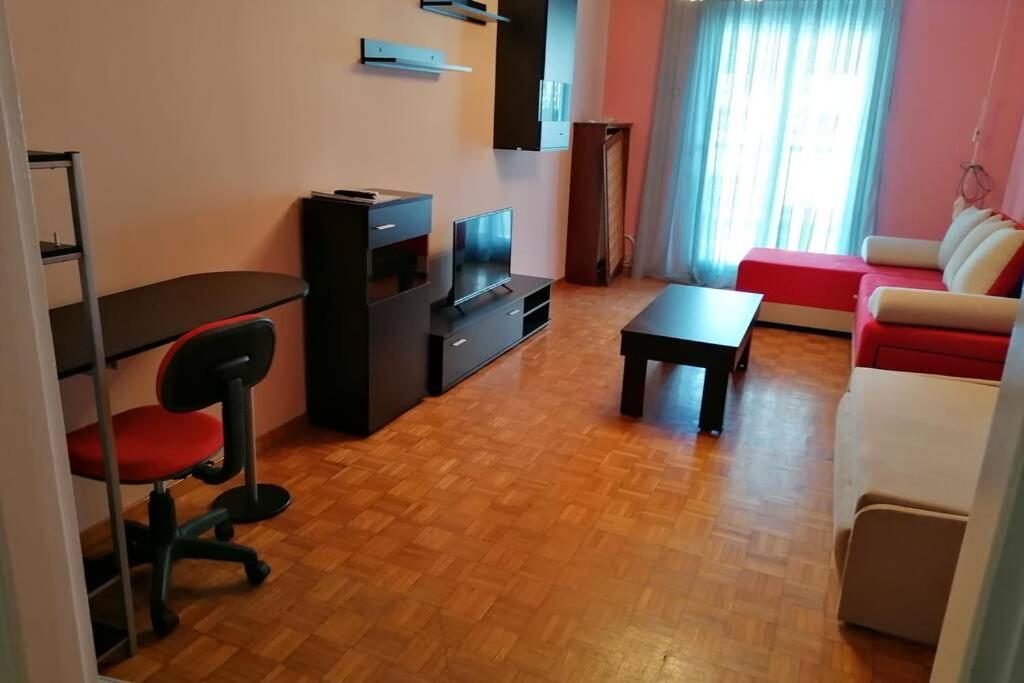 Debby'S Central Apartment Kavala Exterior foto
