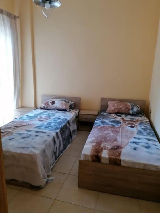 Debby'S Central Apartment Kavala Exterior foto