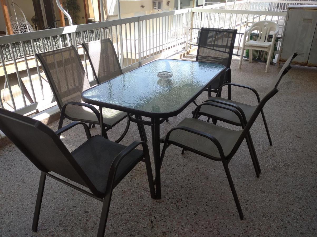 Debby'S Central Apartment Kavala Exterior foto